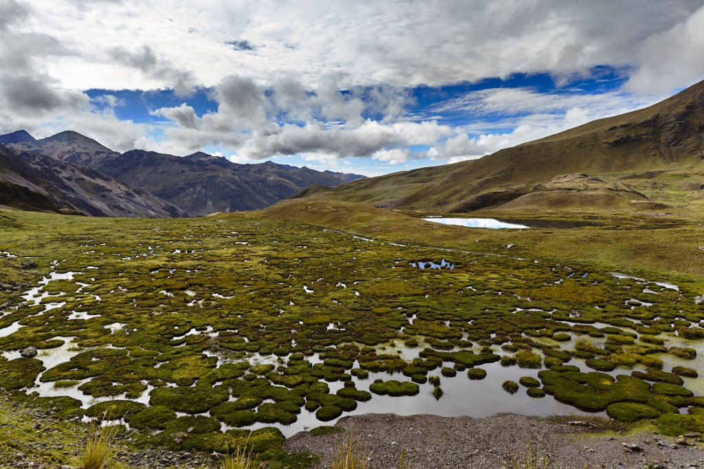 Paisagem do Vale de Lares, com um roteiro que foi desenvolvido por Andrés Adasme: ele é do staff da Mountain Lodges of Peru